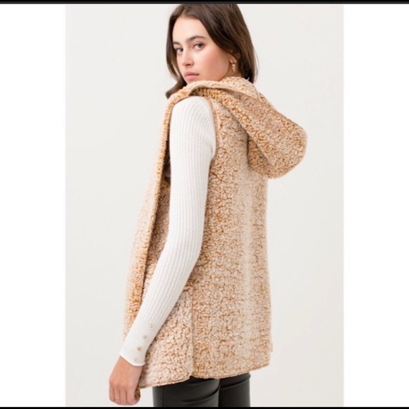 NEW!!! Faux Sherpa Hooded Vest - Picture 2 of 3